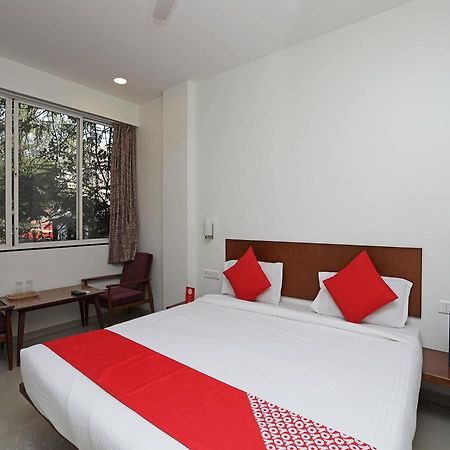 פונה Oyo 1194 Hotel Gulmohr מראה חיצוני תמונה