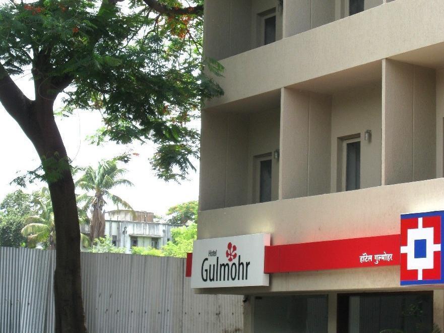 פונה Oyo 1194 Hotel Gulmohr מראה חיצוני תמונה