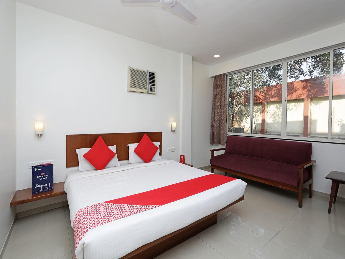 פונה Oyo 1194 Hotel Gulmohr מראה חיצוני תמונה