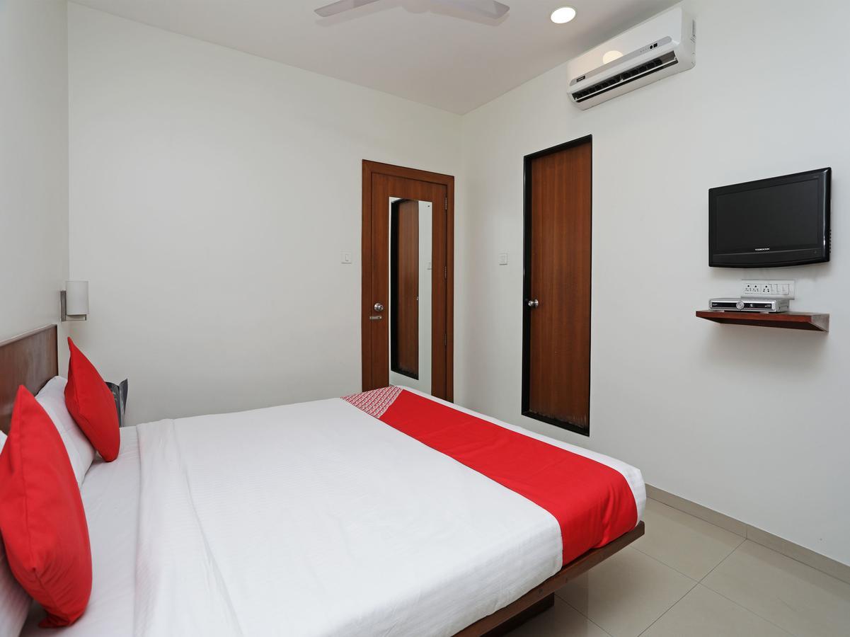 פונה Oyo 1194 Hotel Gulmohr מראה חיצוני תמונה