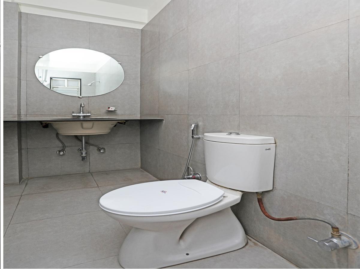 פונה Oyo 1194 Hotel Gulmohr מראה חיצוני תמונה