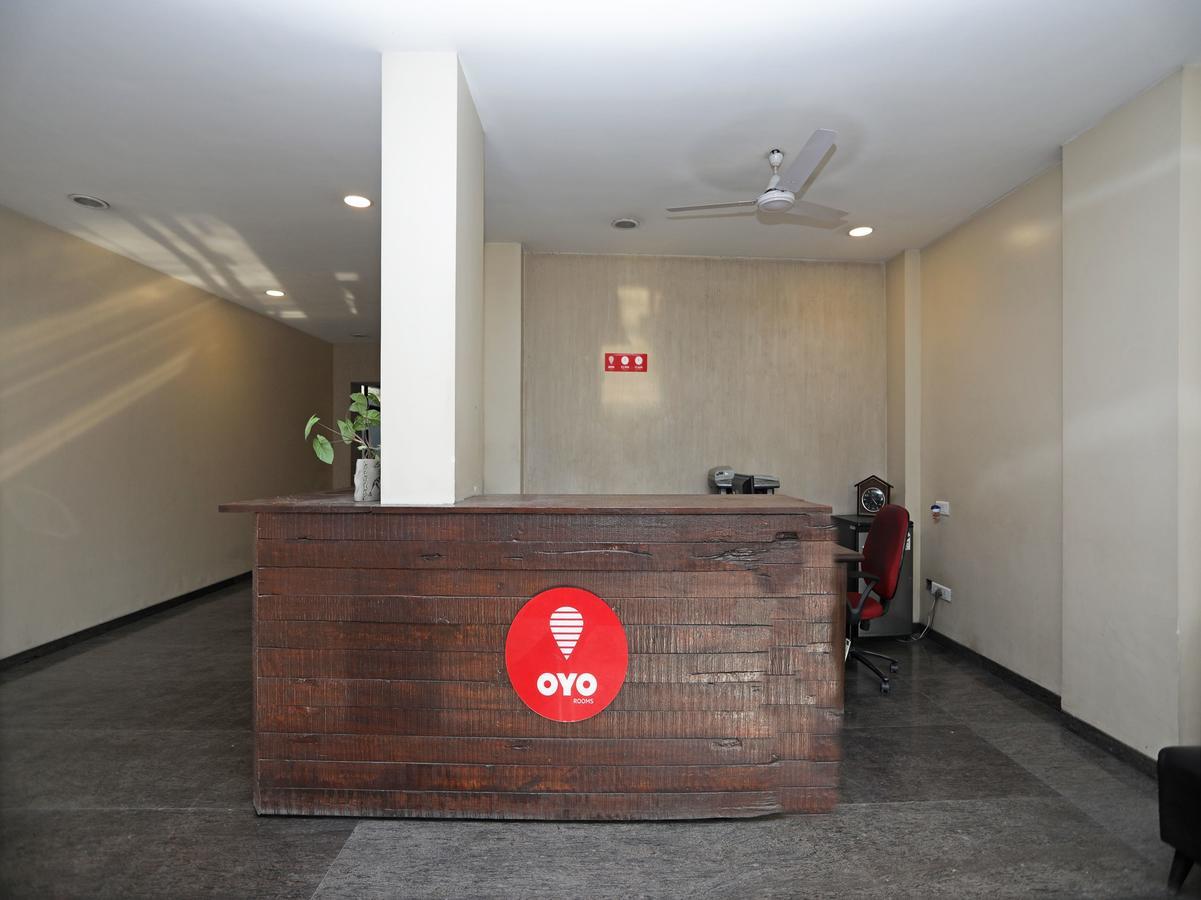 פונה Oyo 1194 Hotel Gulmohr מראה חיצוני תמונה