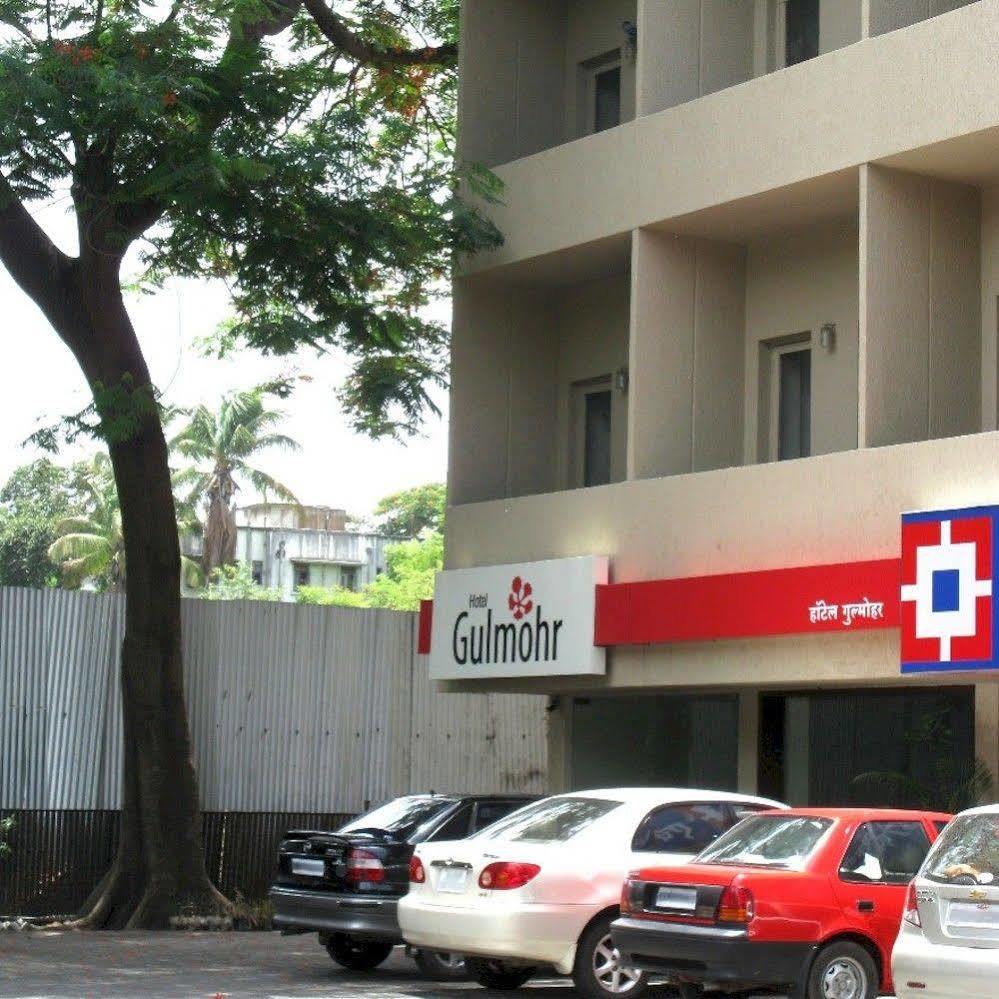 פונה Oyo 1194 Hotel Gulmohr מראה חיצוני תמונה